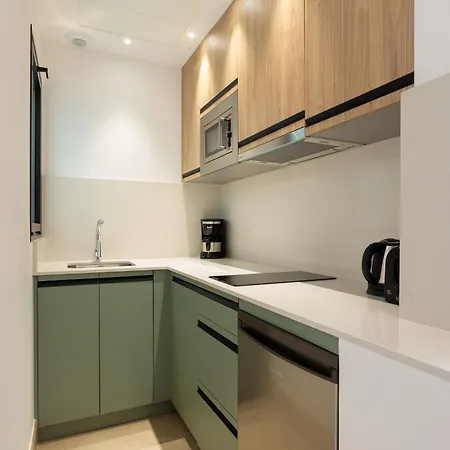 Sholeo Canteras Flats *